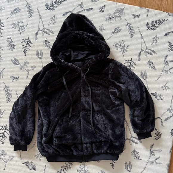 Kendall & Kylie Tops - Oversized fur hoodie | Kendall & Kylie